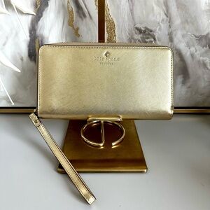 EUC Kate Spade Talk Is Chic Gold Leather Wristlet Wallet with Zipper
